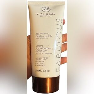 NWOT VITA LIBERTA  luxury tan self tanning gradual lotion with Marula oil